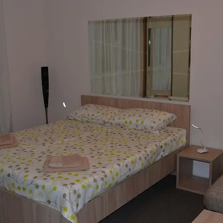 Apartment Downtown Osijek Room photo